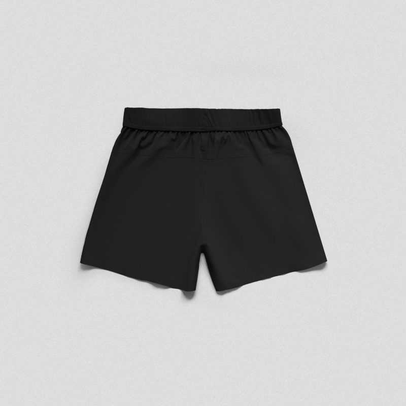 BlackShortsBack min 1396798e ebab 4876 aa01 e1073aedda85