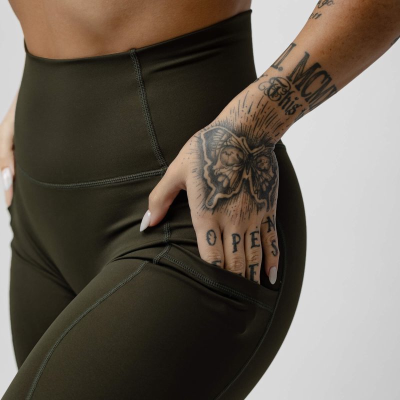 Forest Green Victory Legging detail