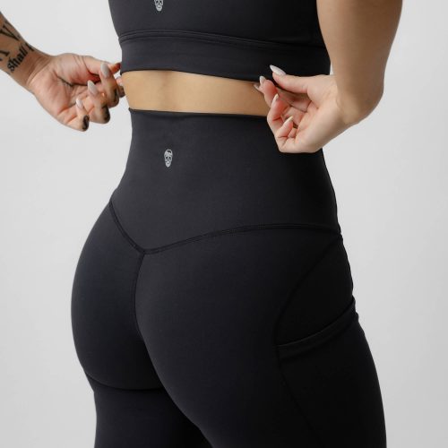 black victory legging back detail